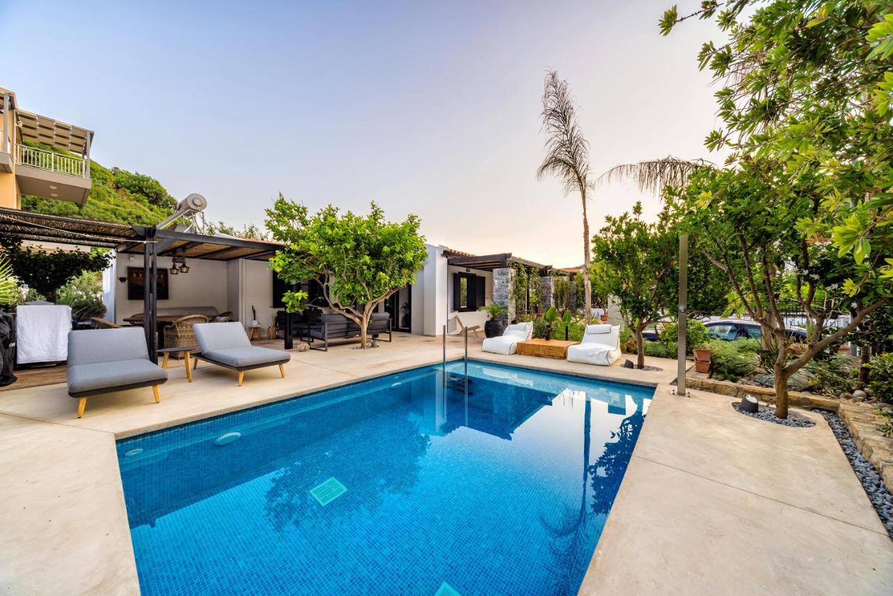 Halo Ligaria Suite 100M Next To The Beach With Private Pool Ngoại thất bức ảnh