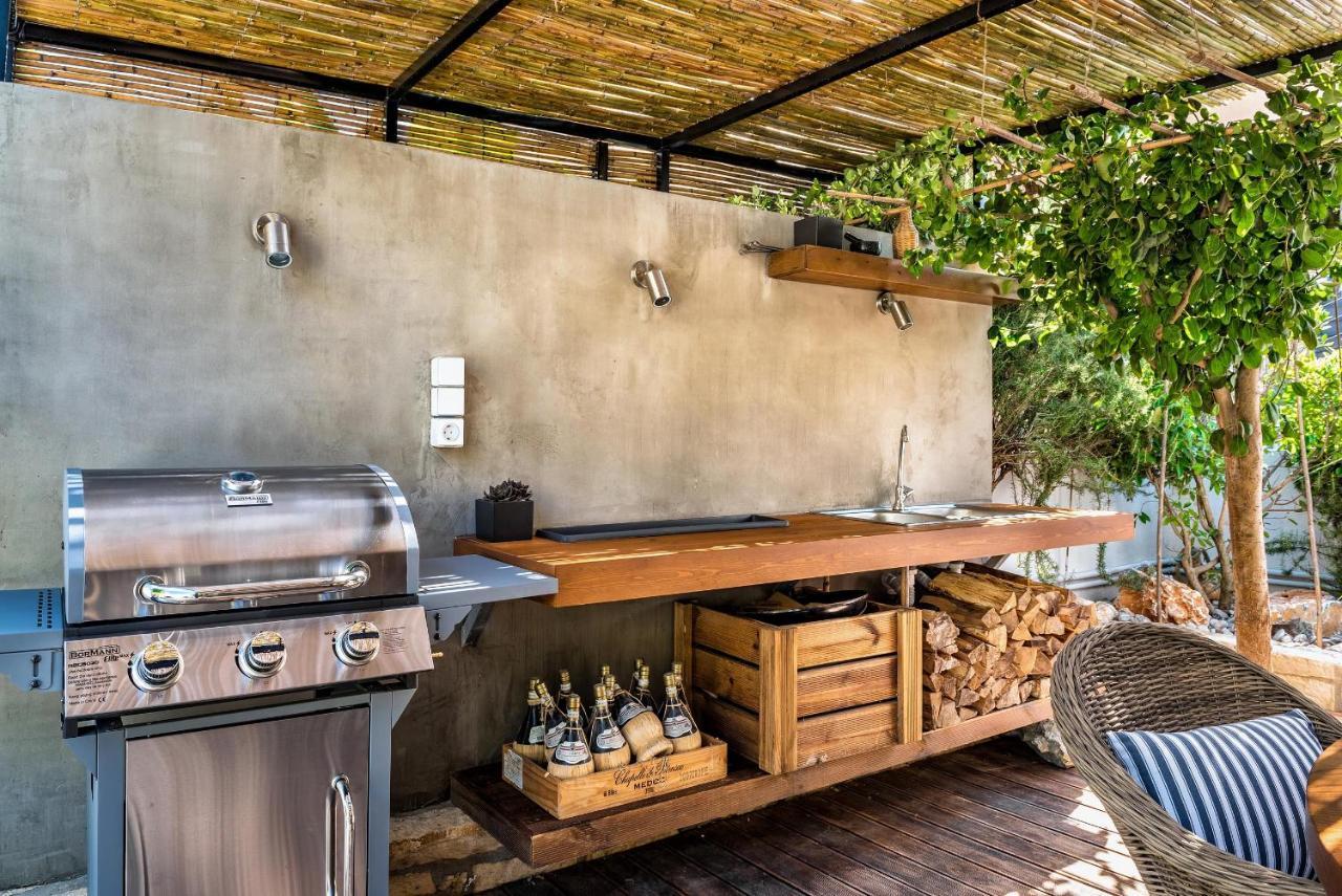 Halo Ligaria Suite 100M Next To The Beach With Private Pool Ngoại thất bức ảnh
